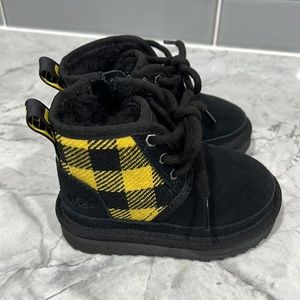 black yellow uggs